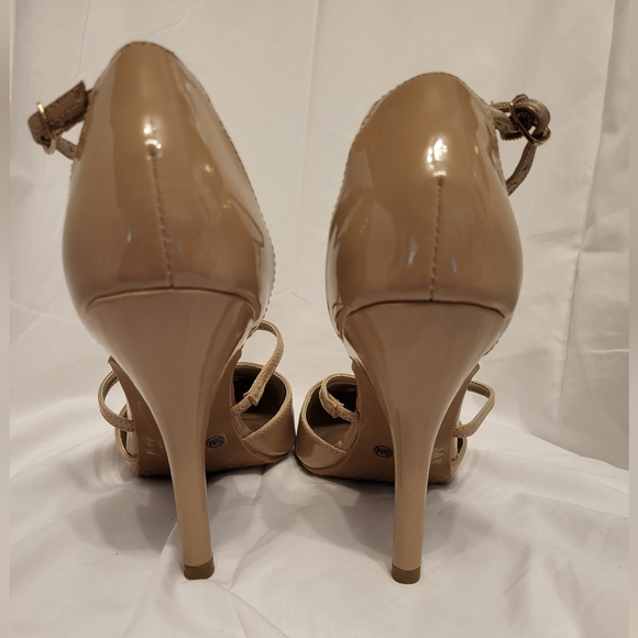 Chinese Laundry Heels - Picture 3 of 9